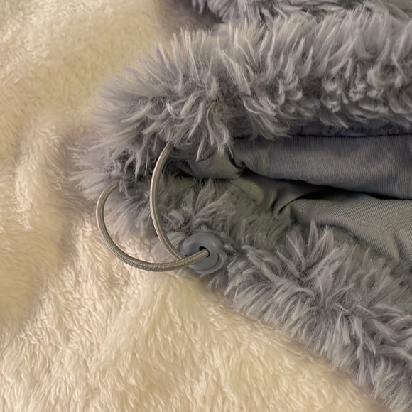 Urban outfitters Fluffy jacket - Picture 3 of 4